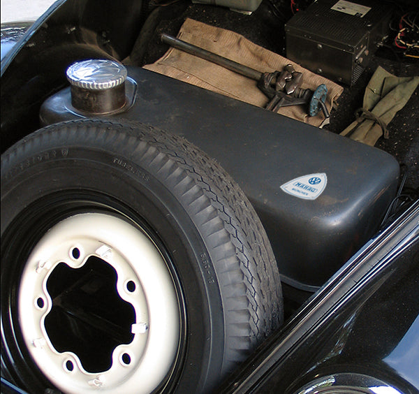 Mahag Dealership  Magnet